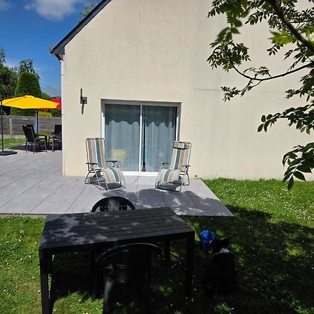 Maison De Famille Situee A Saint-Molf. Luaran gambar